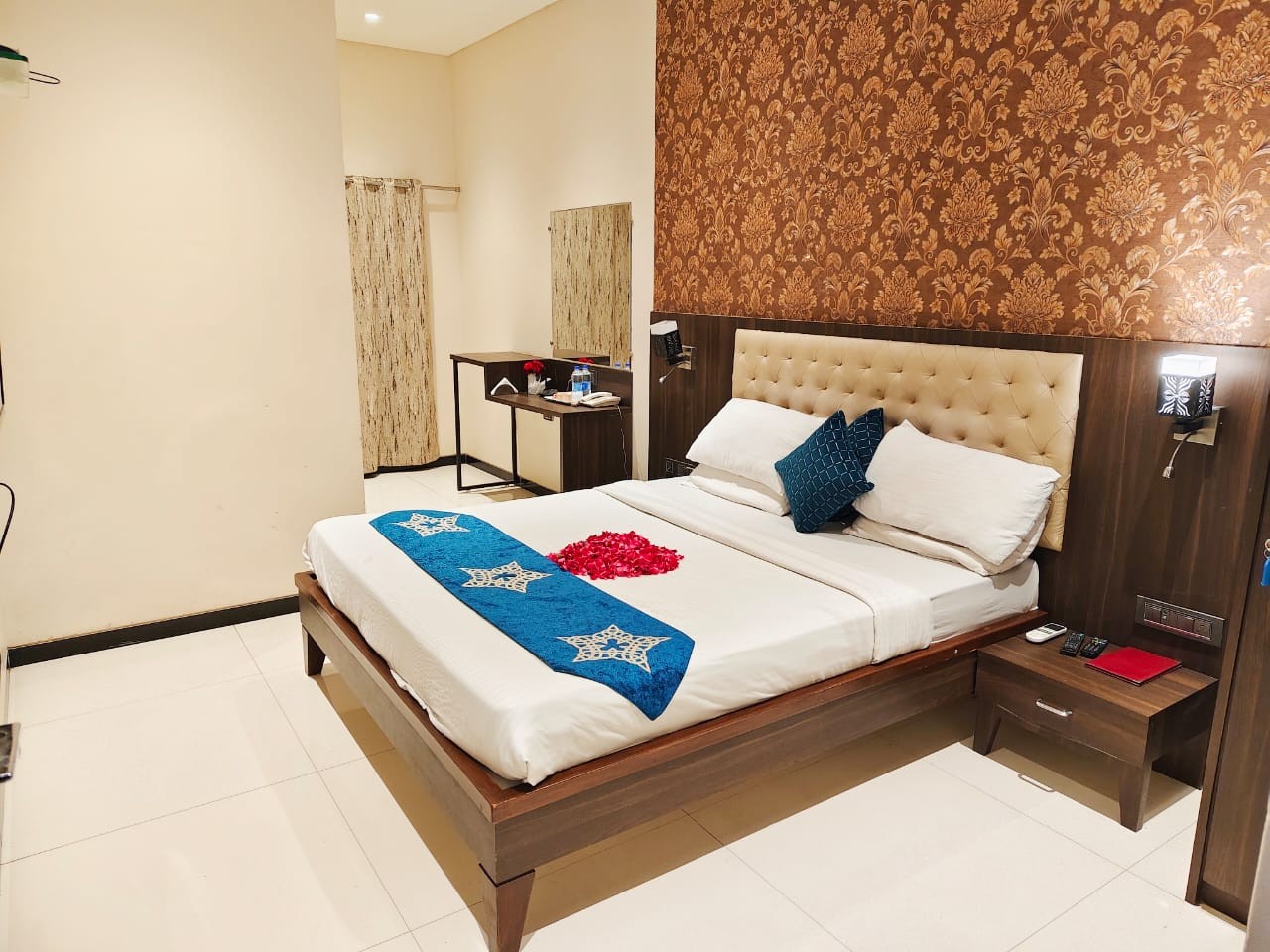 Hotel Shubham Inn in Thane