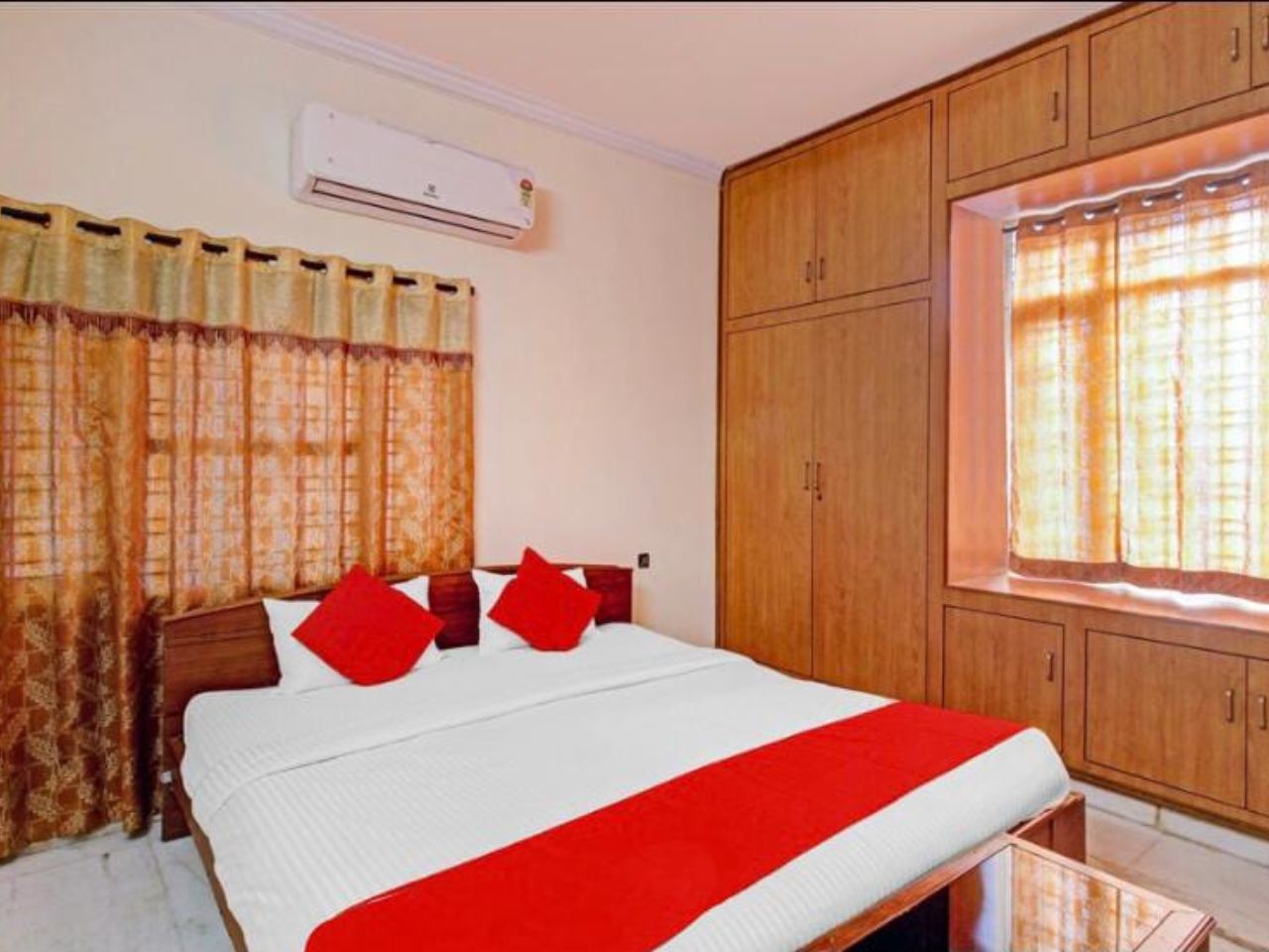 Hotel Kalyan Residency in Hyderabad