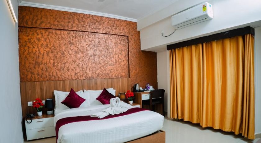 Hotel Palmyra Grand Inn in Kochi