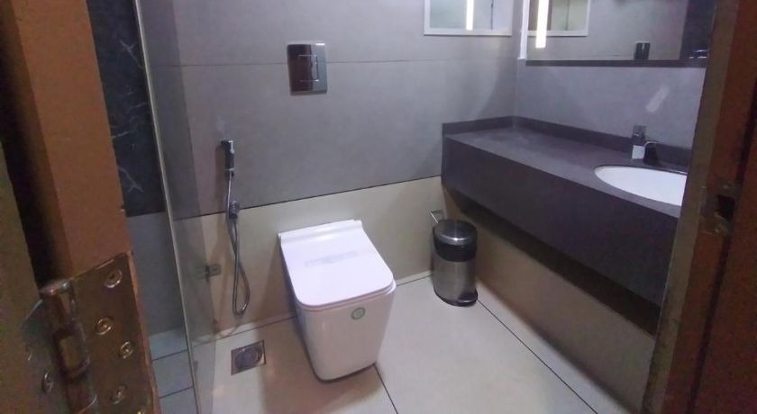 Hotel Palmyra Grand Inn in Kochi