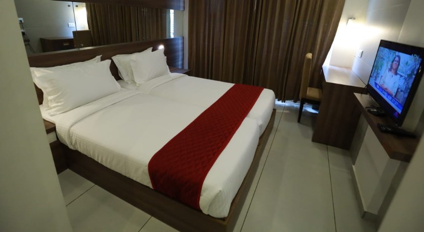 Hotel Palmyra Grand Inn in Kochi