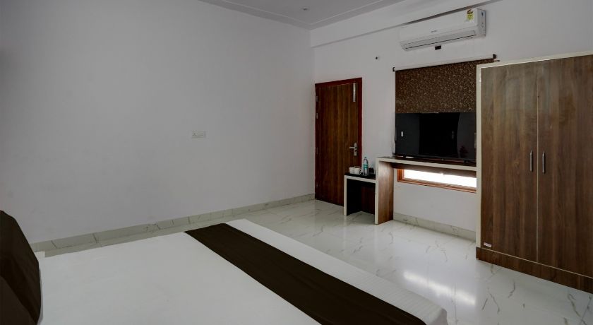 Hotel Kanak Residency in Noida