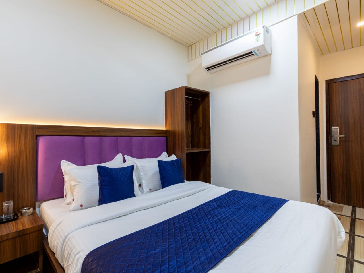 Hotel Ananta in Mumbai