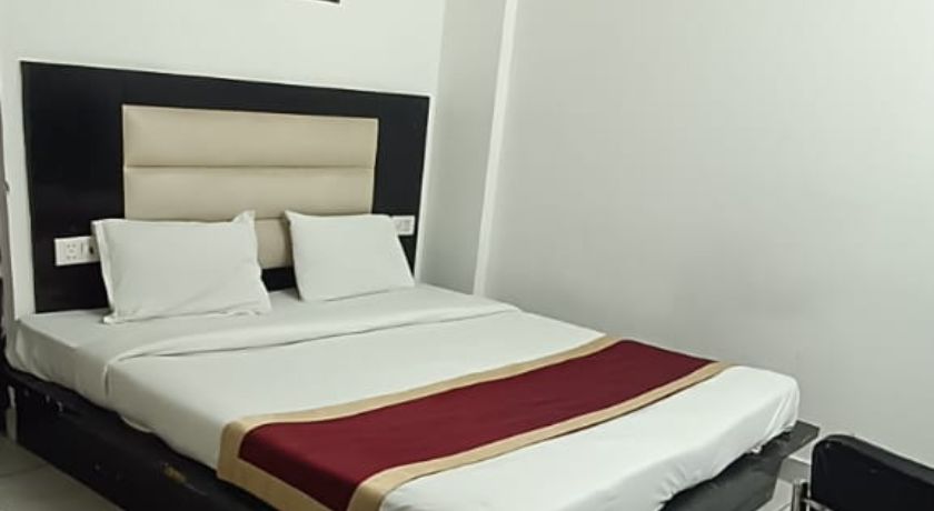 Hotel Radhey Residency in Delhi