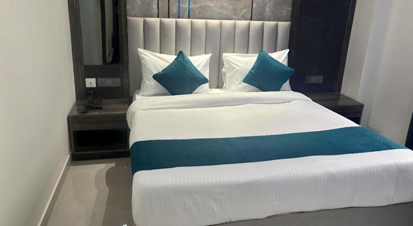 Hotel Mountain Bliss in Delhi
