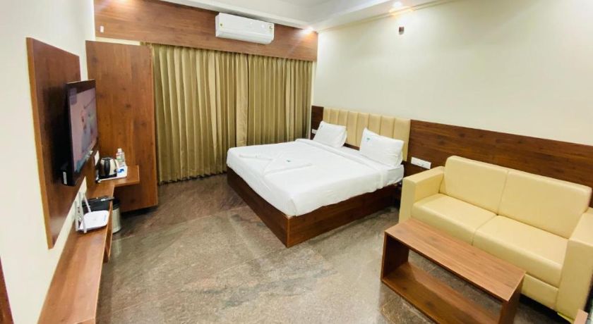 Hotel Sahara Tree in Bangalore