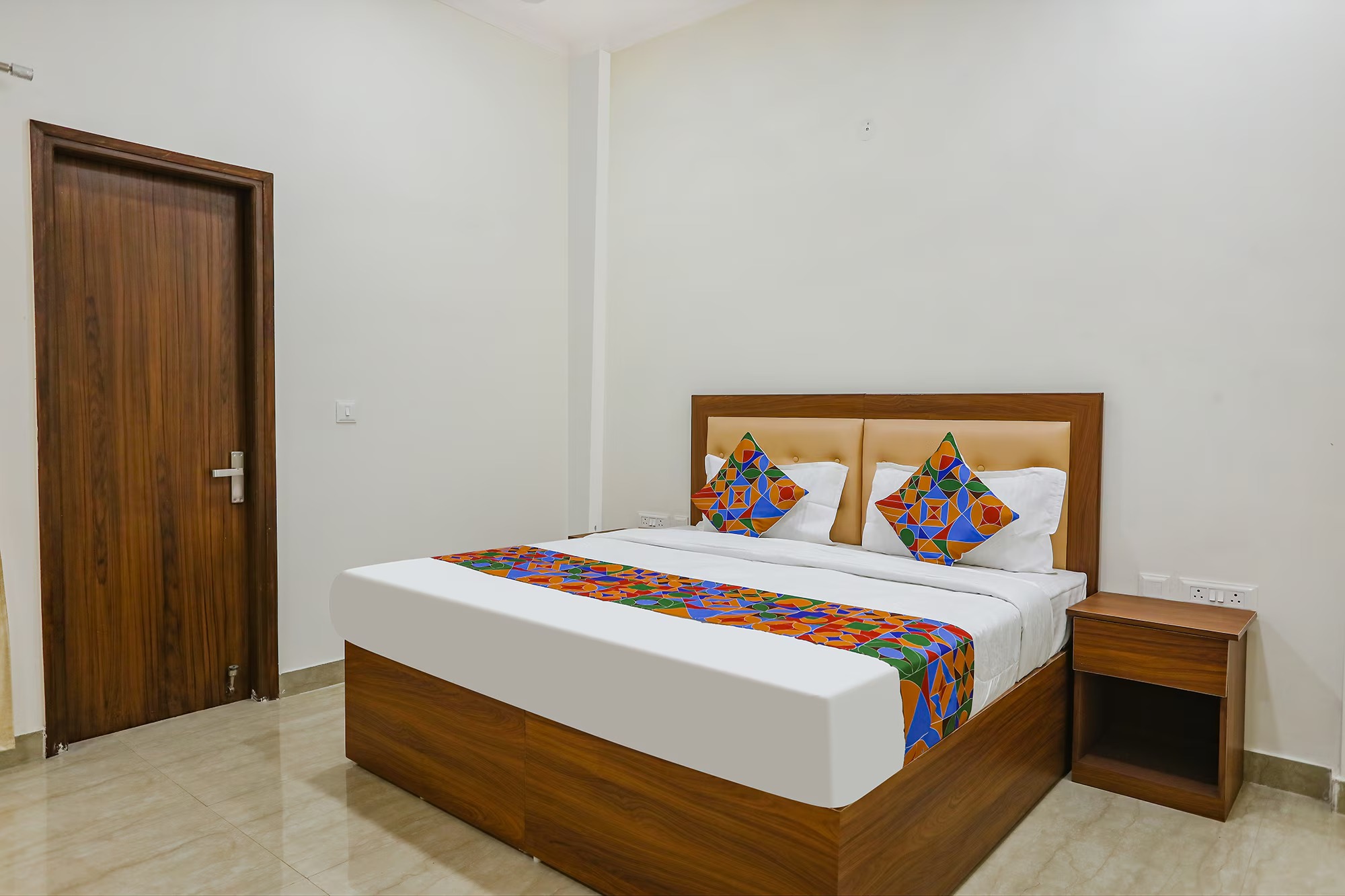 Hotel Red Bricks by Admire Stays in Noida
