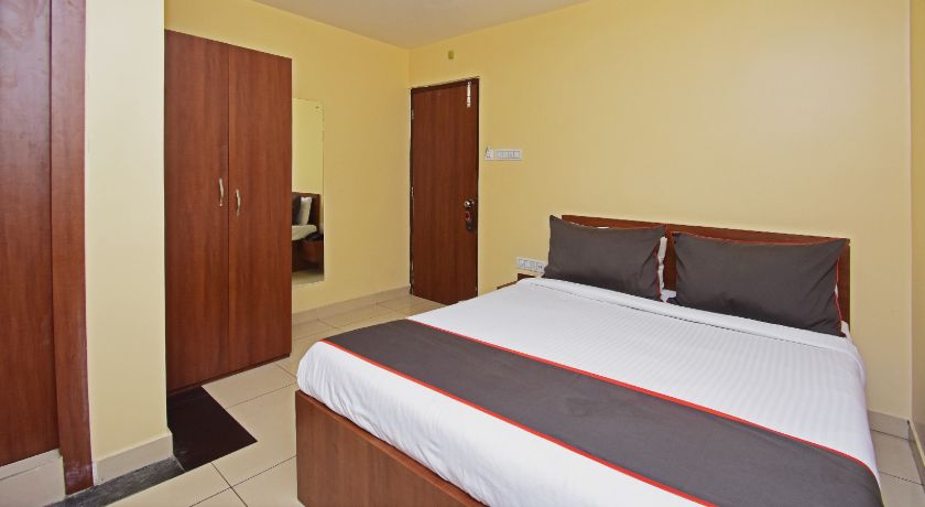 Gokul Residency in Kolkata