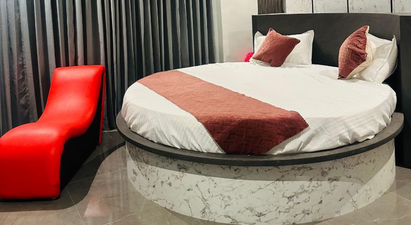 Hotel Woow Suites in Pune