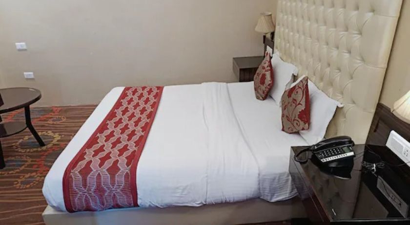 Hotel D Corbiz in Lucknow