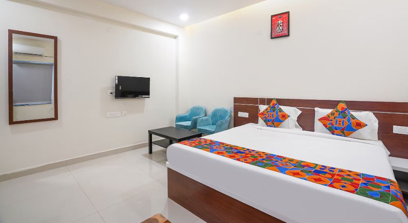 Hotel Cozy Prime Madhapur in Hyderabad