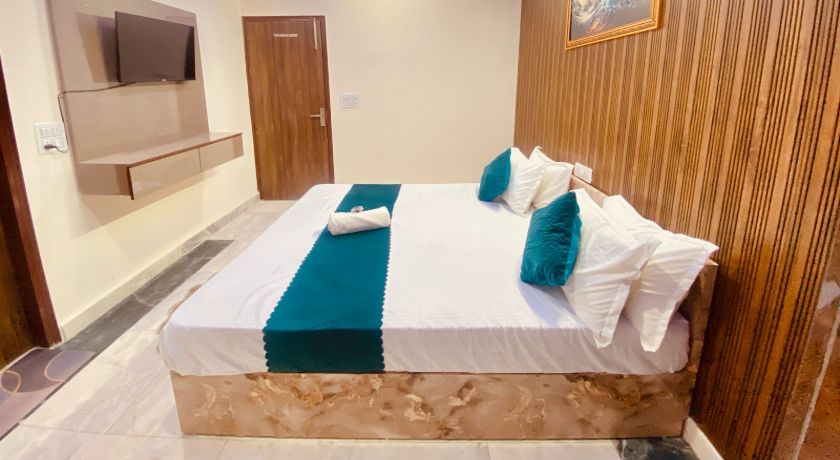 Hotel Black Rose  in Delhi