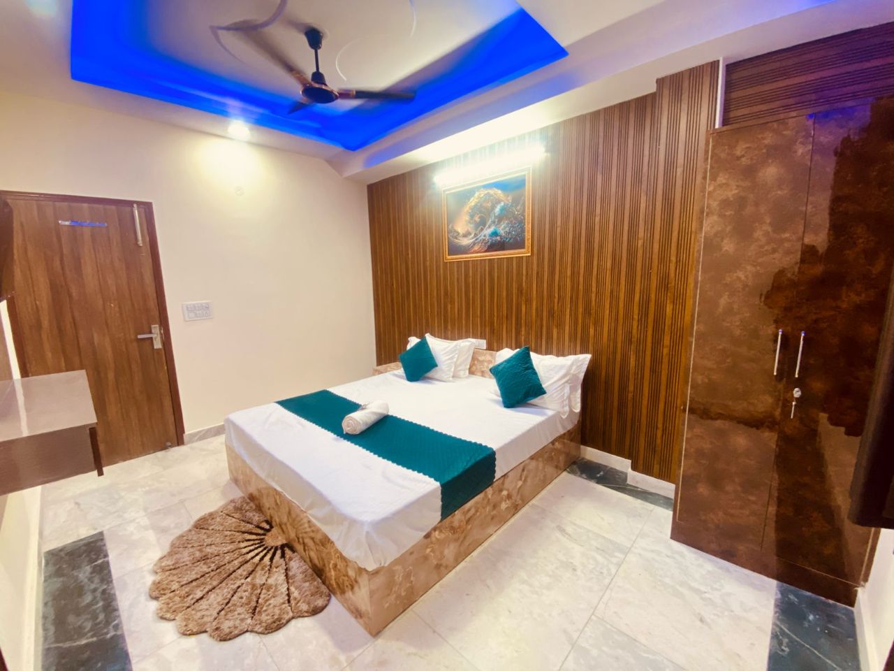 Hotel Black Rose  in Delhi