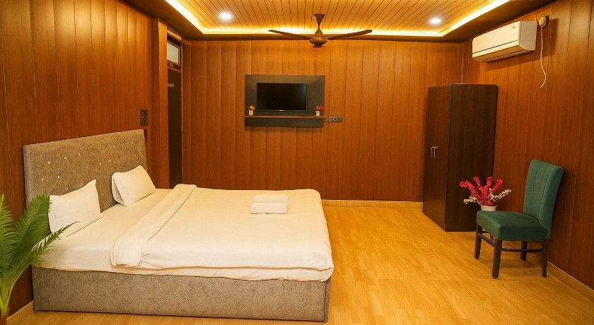 Comfort Stay (Near Lulu Mall) in Lucknow