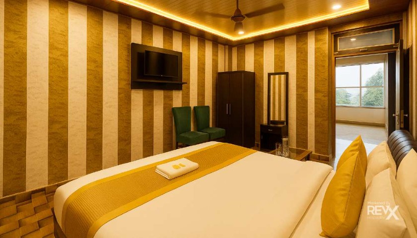 Comfort Stay (Near Lulu Mall) in Lucknow