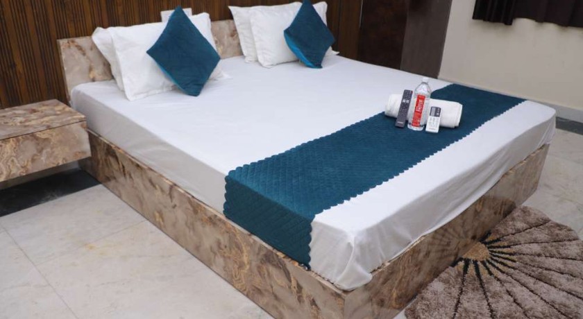 Hotel Shine Stay in Delhi
