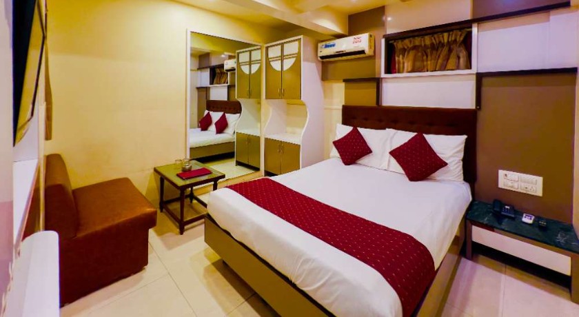 Hotel Dwaraka  in Mumbai