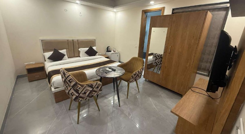 Hotel Amahi Inn in Gurgaon