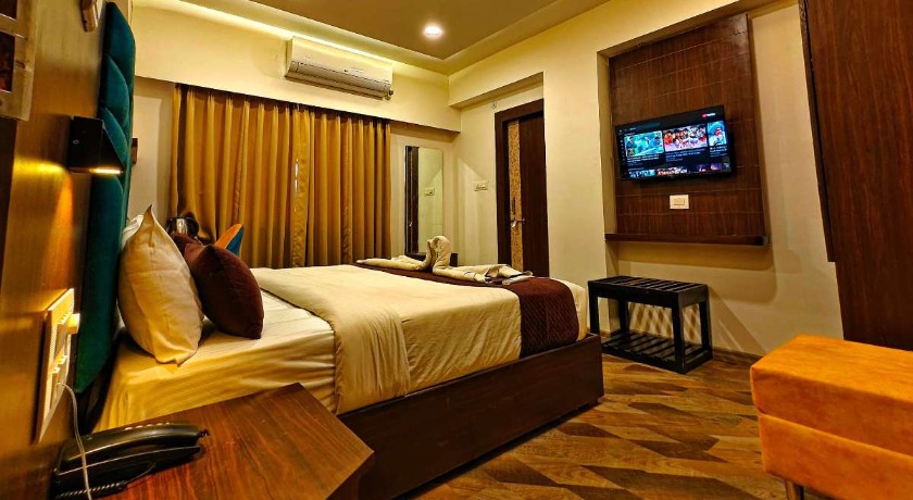 Hotel Meritel Grande in Indore