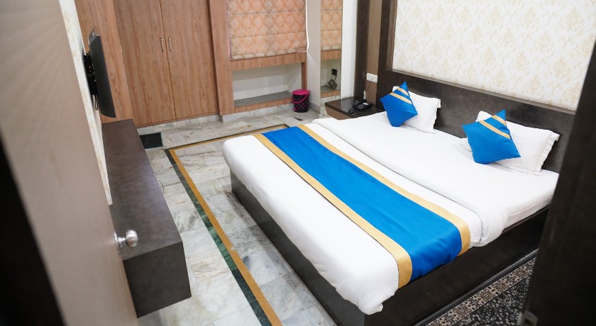 Hotel The Novelty in Kanpur