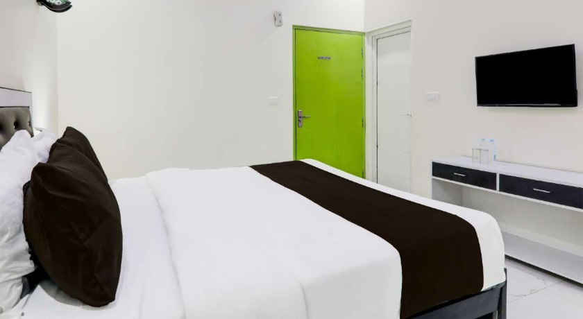 Comfort Stay (Near CCS Airport) in Lucknow