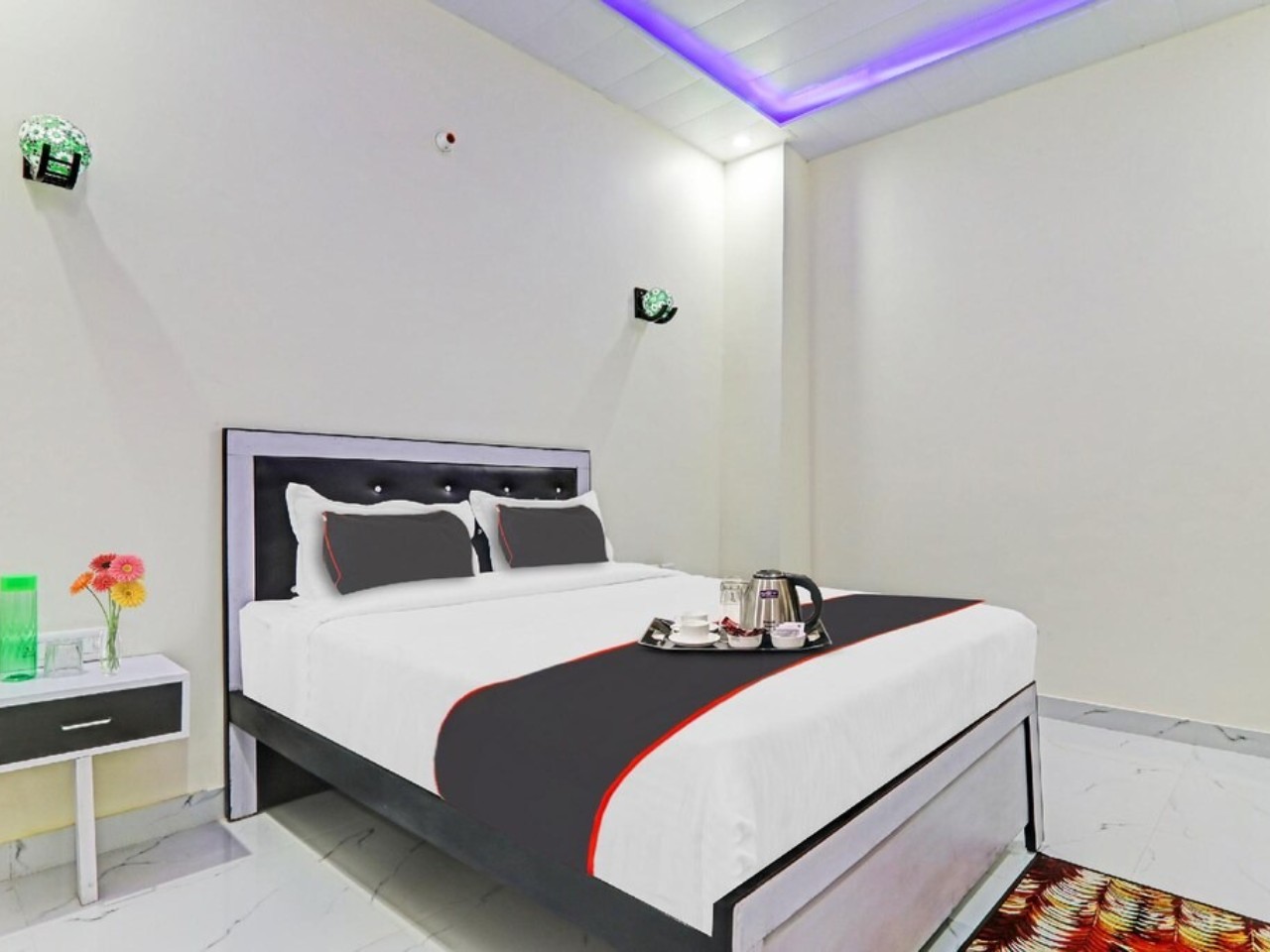 Comfort Stay (Near CCS Airport) in Lucknow