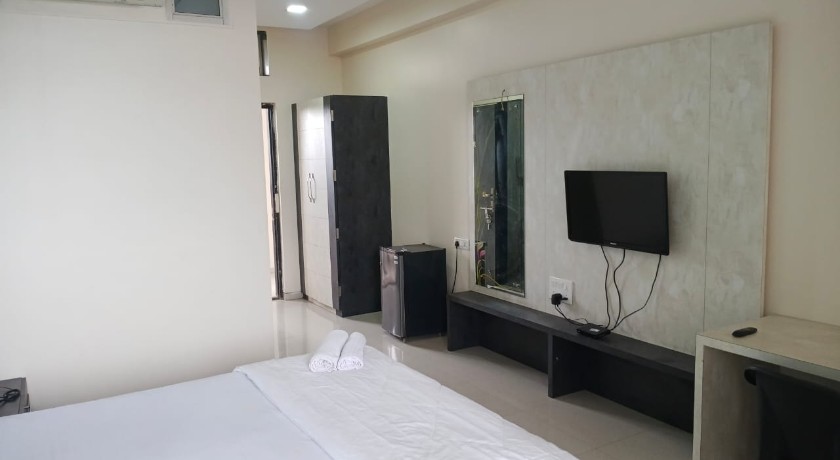 Hotel Raj Cottage in Karjat Raigarh