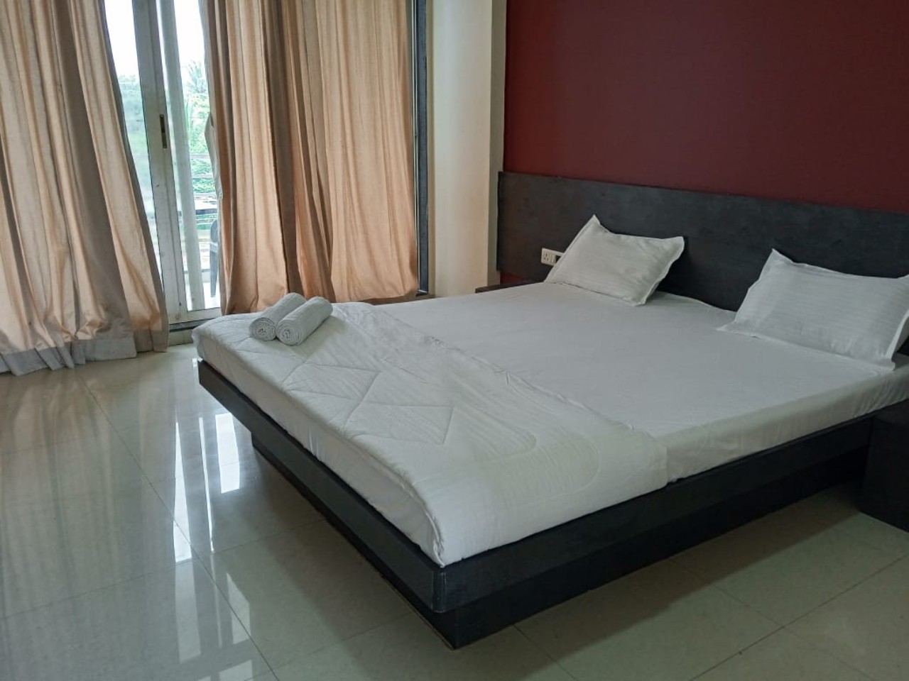 Hotel Raj Cottage in Karjat Raigarh