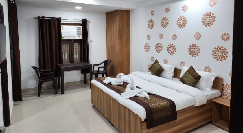 Hotel Abode Inn in Delhi