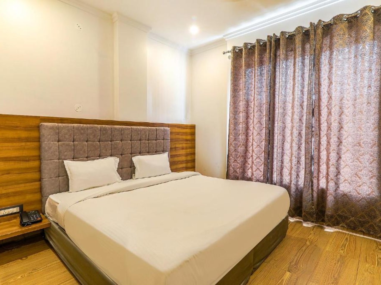 Hotel Global Inn Gold in Lucknow