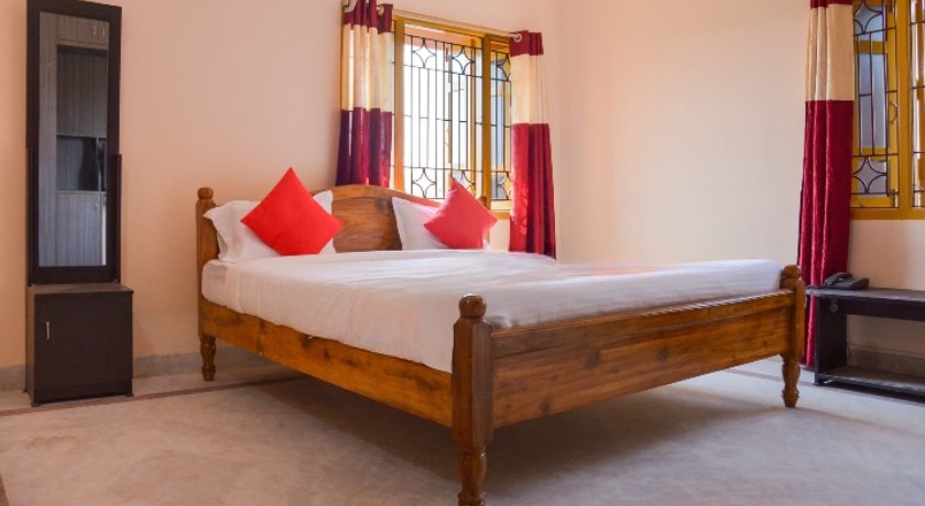 Hotel Caroline Stay in Bhubaneswar