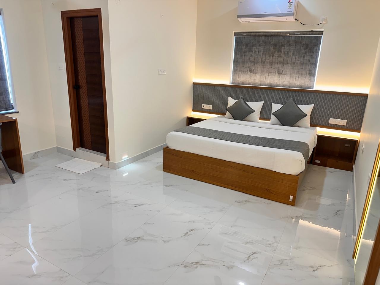 Hotel Aurora Bliss in Hyderabad