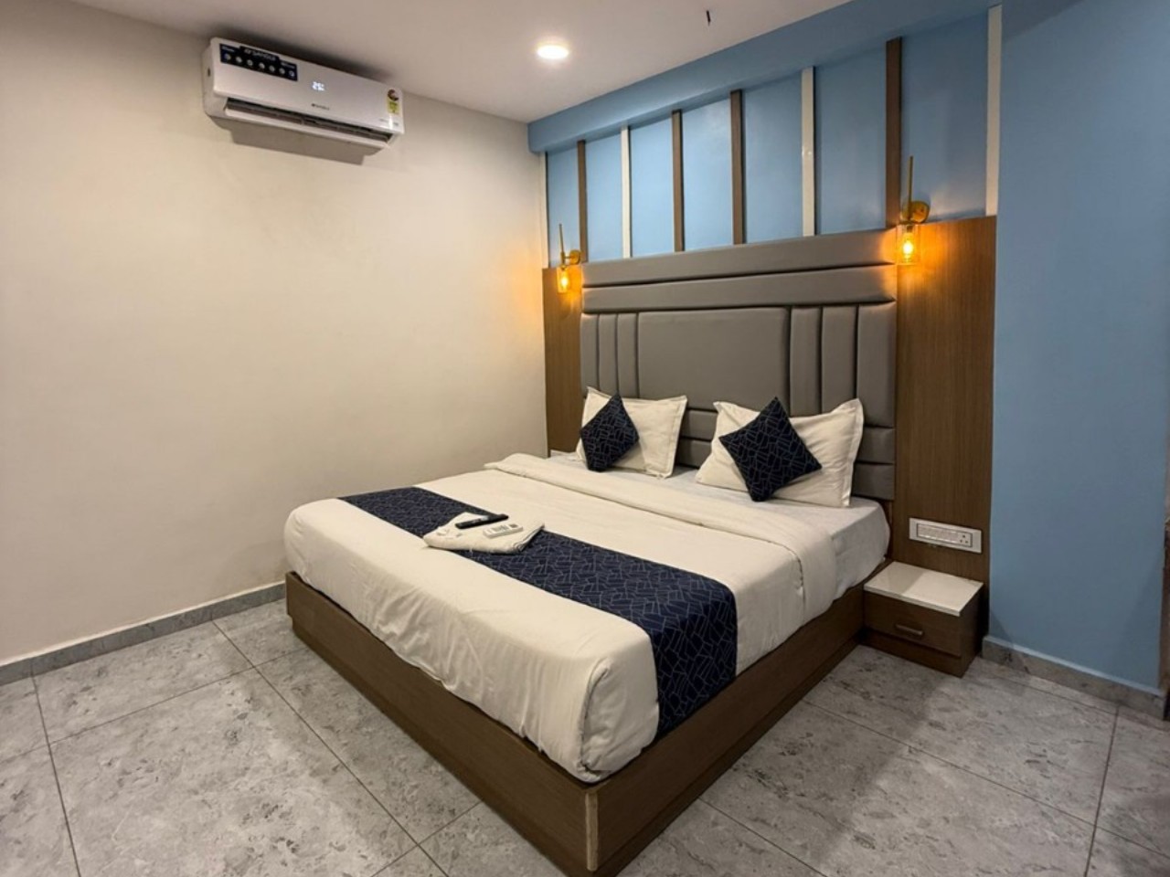 Hotel Urban View in Ahmedabad