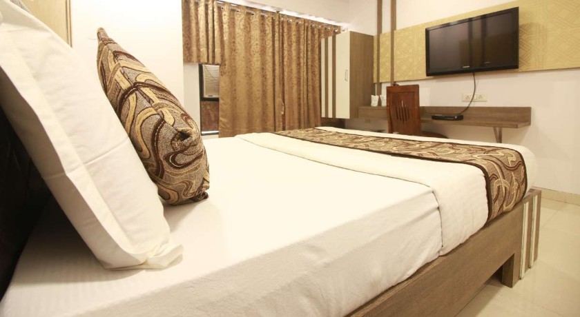 Hotel City View in Navi Mumbai