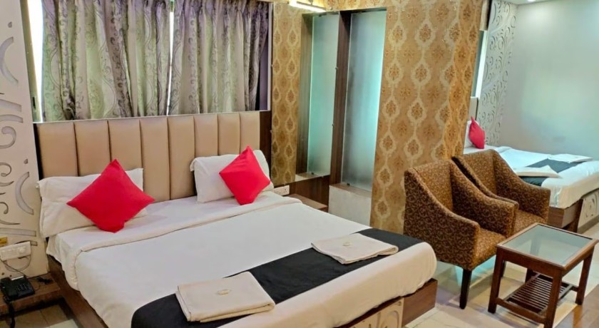 Saibaba International Supreme Hotel in Shirdi