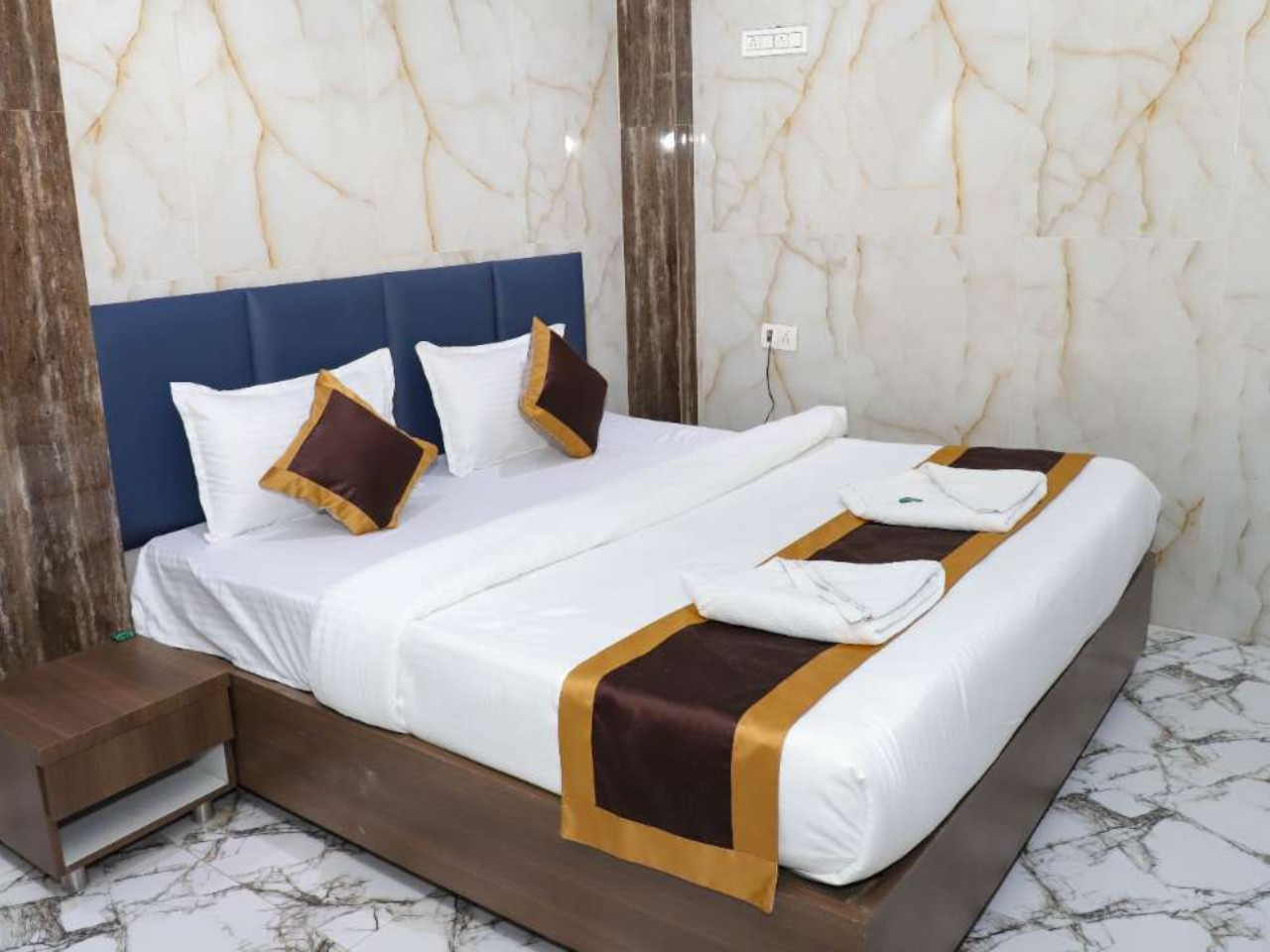 R.K Hotel in Vasai