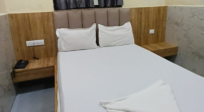 Hotel Cafe Vihar in Mumbai