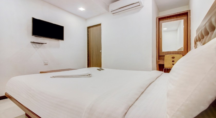 Hotel Aura Nest in Mumbai