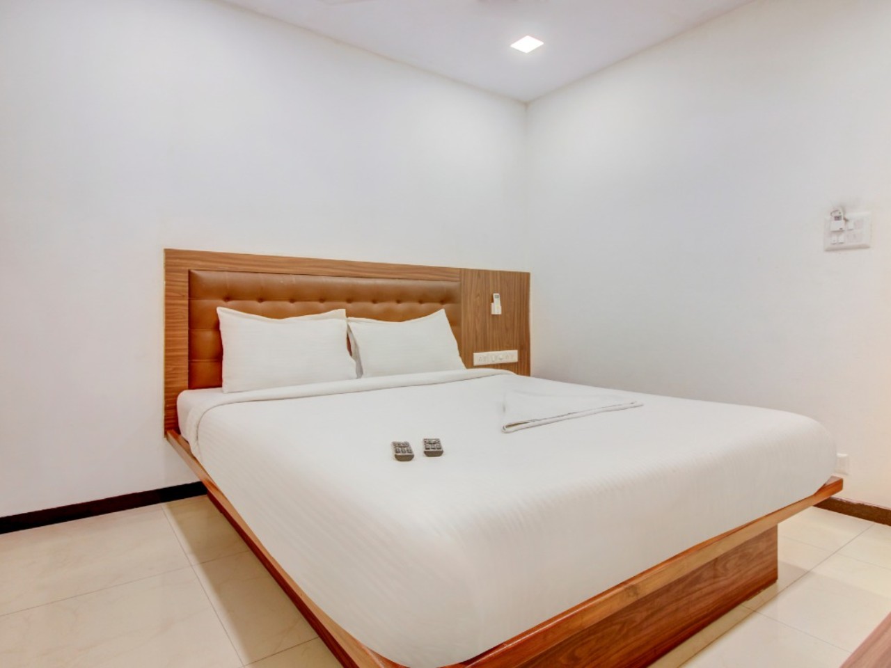 Hotel Aura Nest in Mumbai